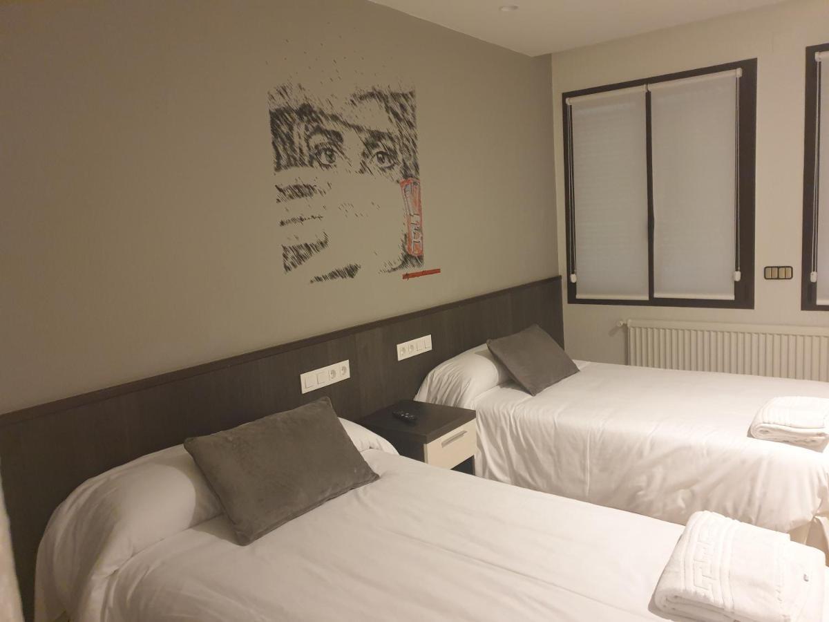 Hotel Arts - Gasteiz Centro Віторія-Гастейс Екстер'єр фото