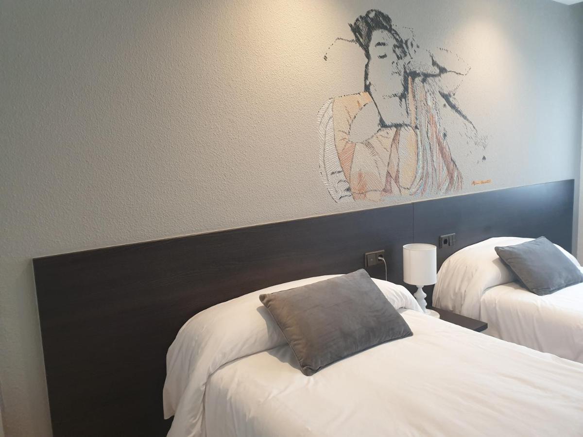 Hotel Arts - Gasteiz Centro Віторія-Гастейс Екстер'єр фото