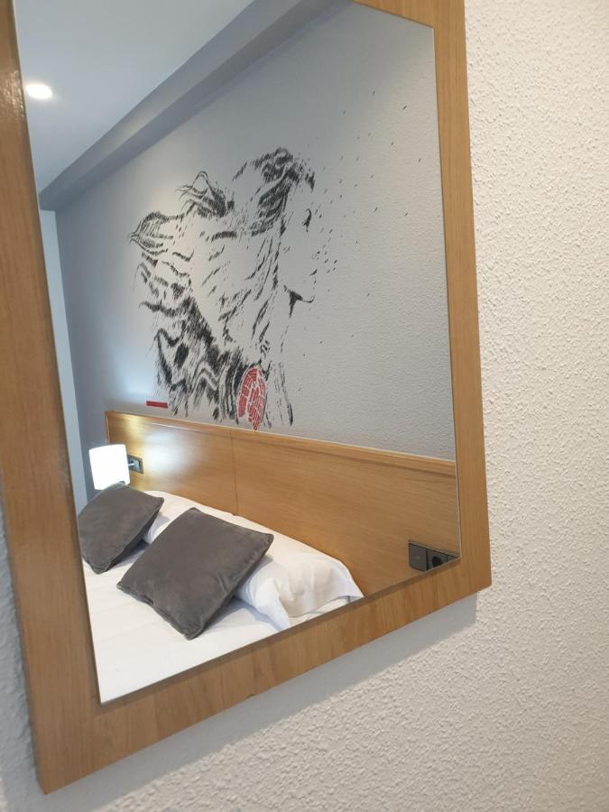 Hotel Arts - Gasteiz Centro Віторія-Гастейс Екстер'єр фото